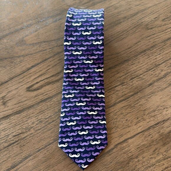 NWT Jos A Bank Silk Mustache Tie - Picture 2 of 12